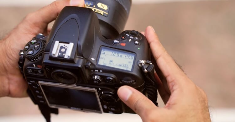 Is it important to Find the Right Camera Setting for Corporate Event Photography