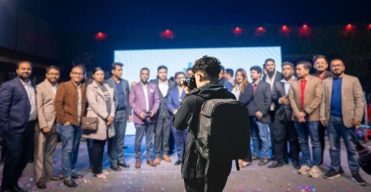 Who Are Corporate Event Photographers