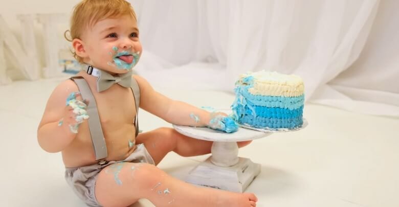 How does Cake Smash Photography work