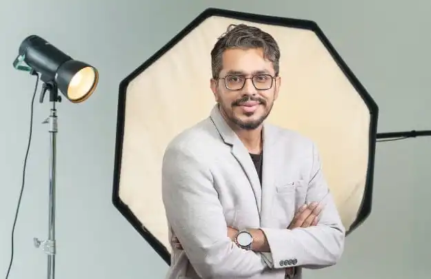 Nijol Creative Headshot Photography